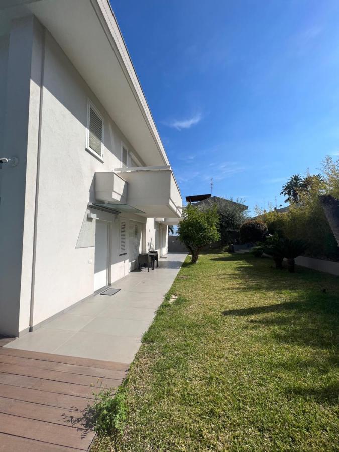 White House Villa Aci Catena Bagian luar foto